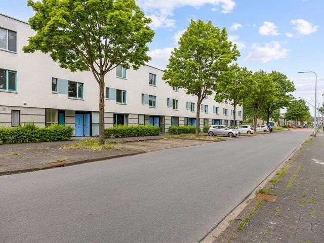 J.M. den Uylstraat 221, Groningen