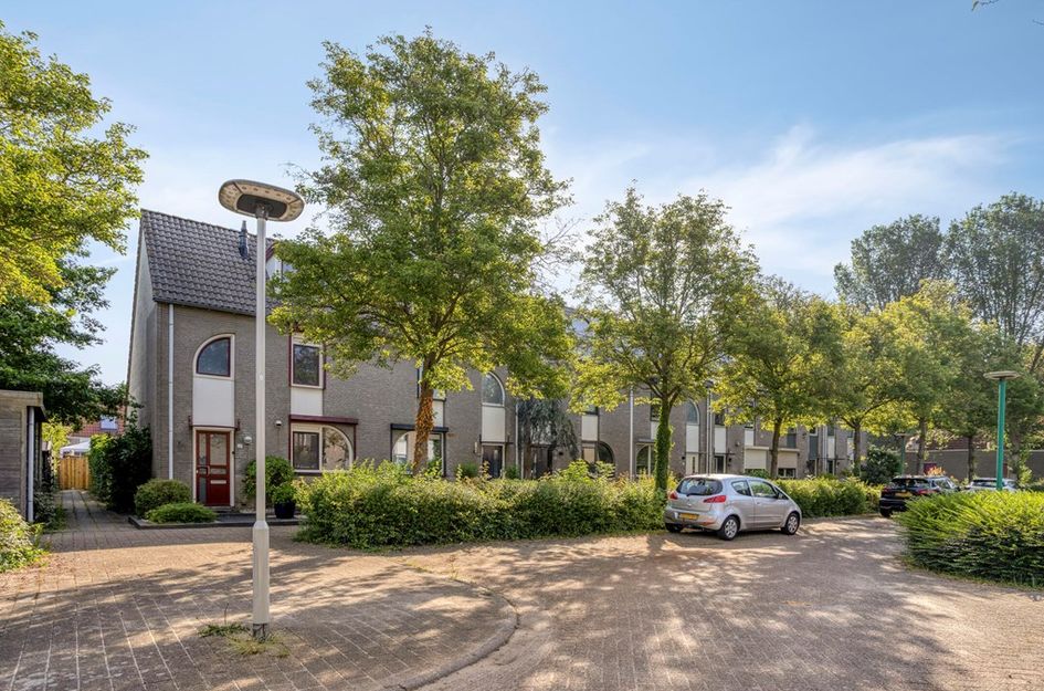 Herman de Manstraat 28