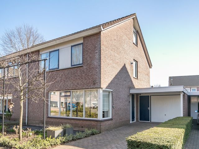 Nachtegaal 8, IJsselmuiden