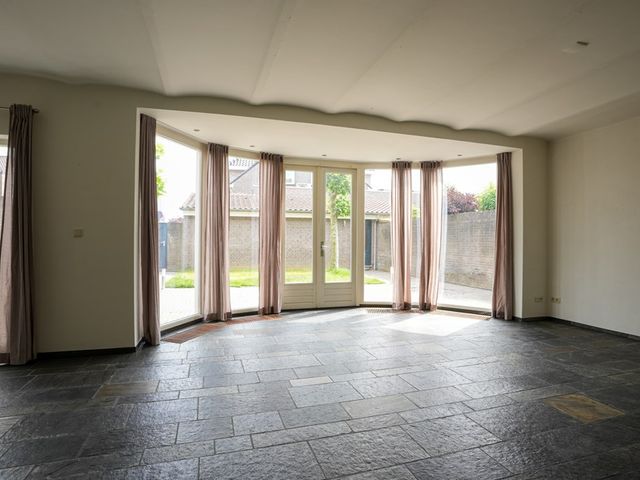 Sterre der Zeestraat 2, Margraten