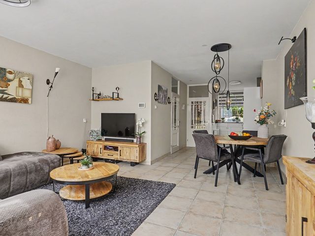Rietgansstraat 31, Strijen