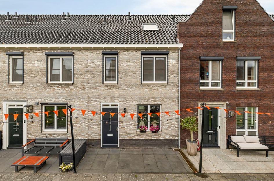 Polkampen 8