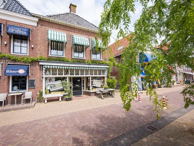 Markt 15, Makkum