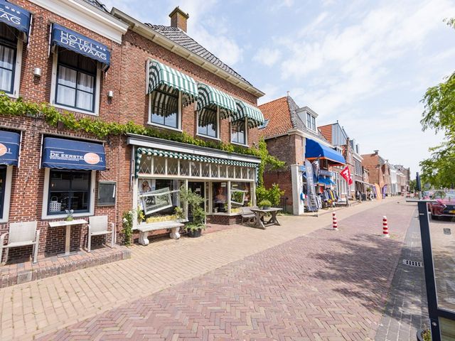 Markt 15, Makkum