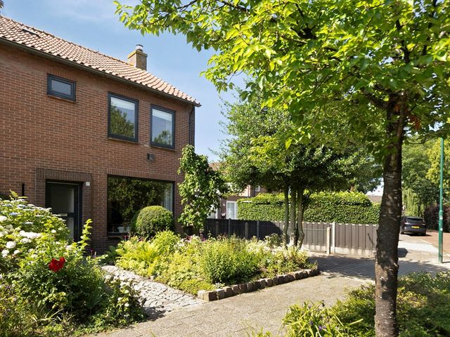 Stadsgracht 27, Bunschoten-Spakenburg
