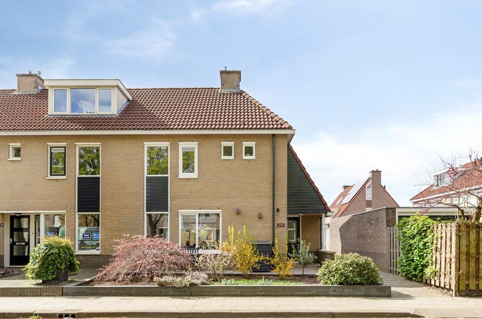 De Voorposten 24