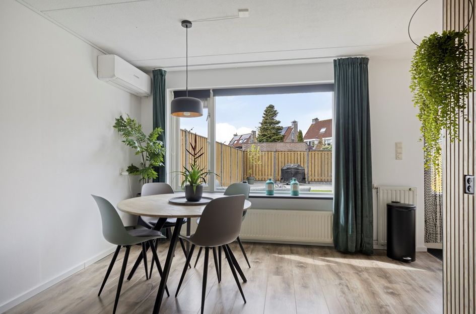 De Voorposten 24
