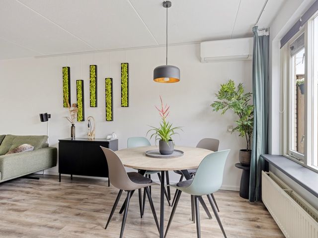De Voorposten 24, Scherpenzeel