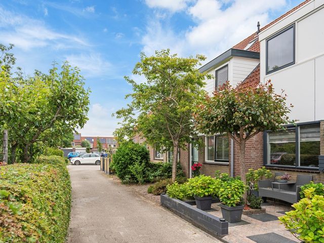 Zonnedauw 6, Uitgeest
