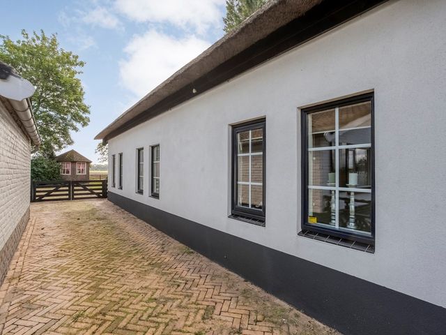 Hoogeveenseweg 21, Schuinesloot