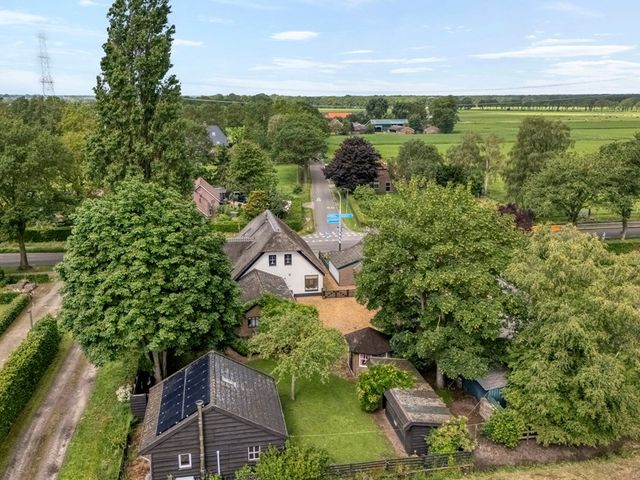 Hoogeveenseweg 21, Schuinesloot