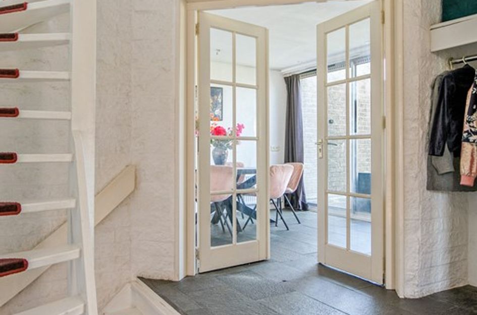 Damstraat 38