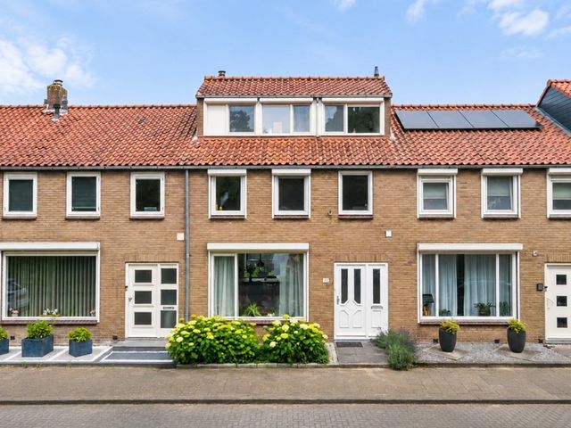Maaslaan 33, Sliedrecht
