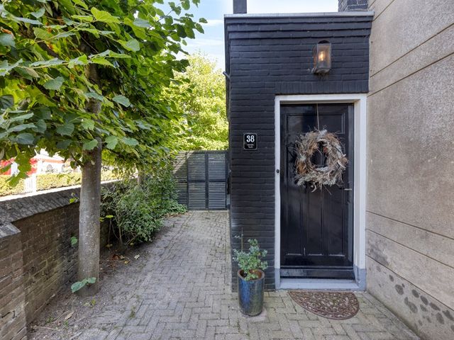 Dorpsstraat 38, Lienden
