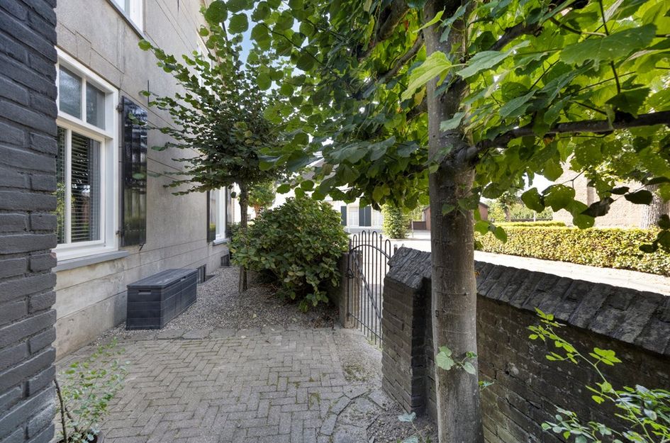 Dorpsstraat 38
