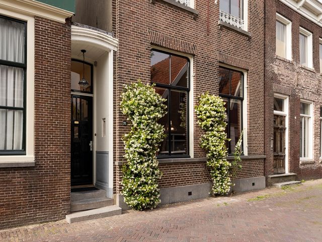 Rechtestraat 72, De Rijp
