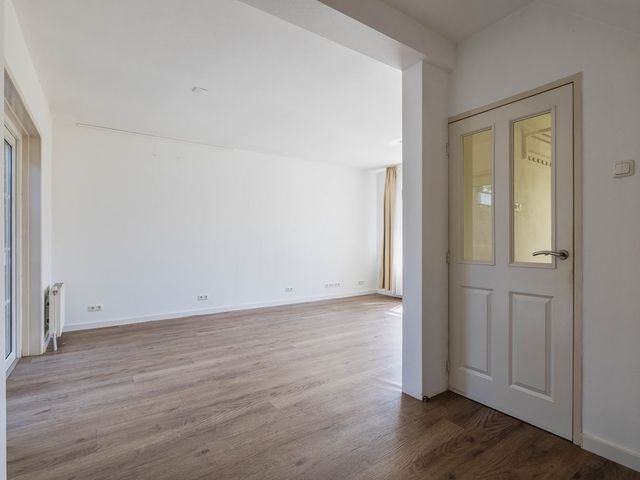 Burg van Wageningenlaan 11, Roden