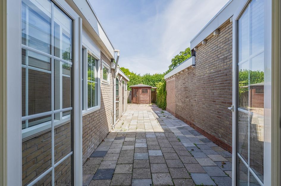 Burg van Wageningenlaan 11