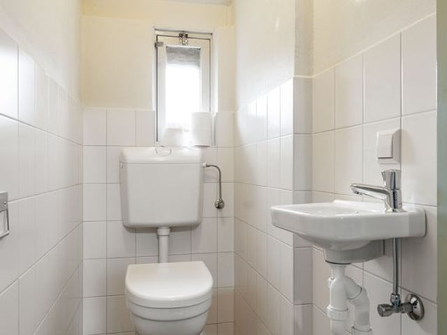 Irenestraat 6, Sebaldeburen
