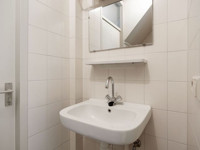 Irenestraat 6, Sebaldeburen