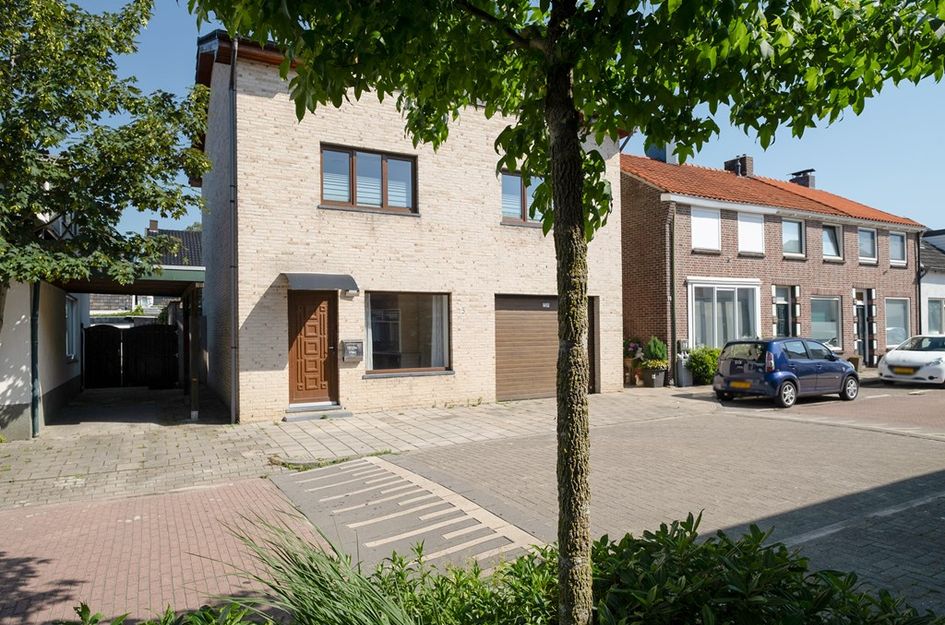 Resedastraat 15