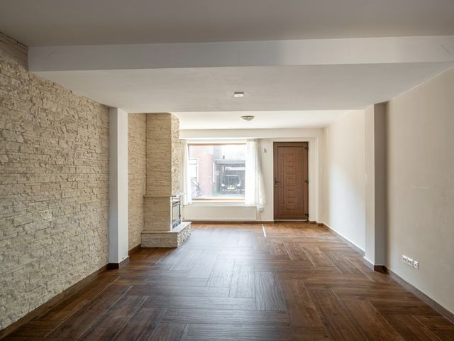 Resedastraat 15, Enschede