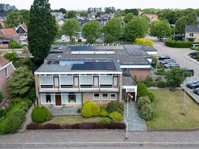 Elft 8, Hippolytushoef