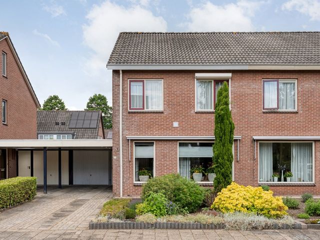 Ganzebloem 9, Hardenberg