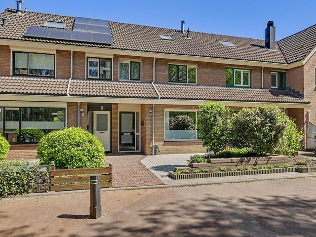 Zonnebloemlaan 15, 's-Gravendeel