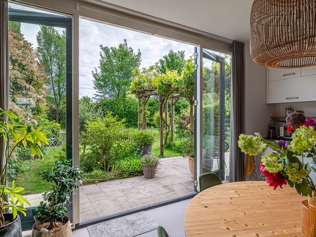 Zuiderzeelaan 27, Landsmeer