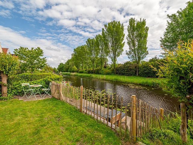 Zuiderzeelaan 27, Landsmeer
