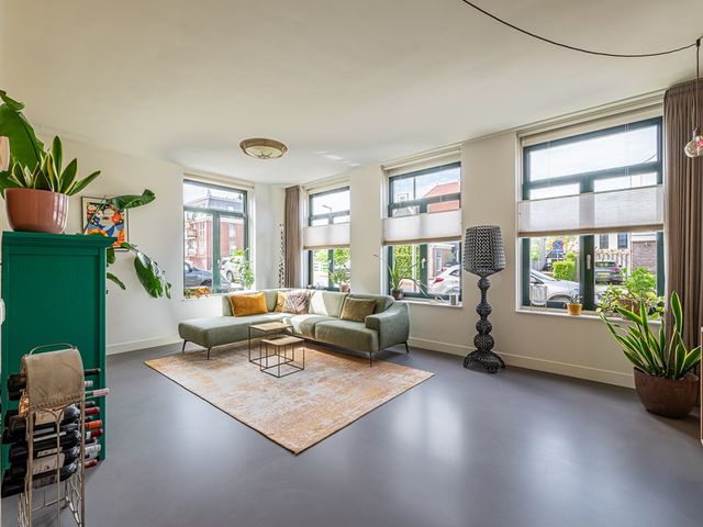 Zuiderzeelaan 27, Landsmeer