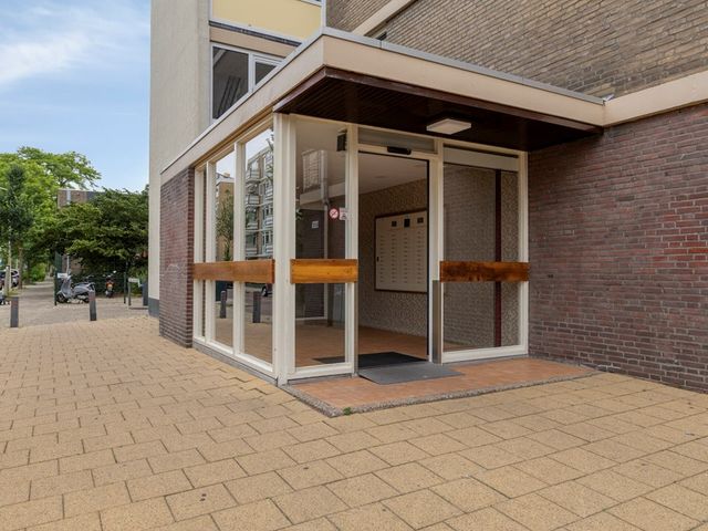 Leyweg 112, 's-Gravenhage