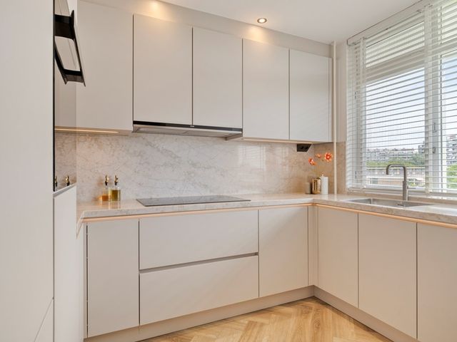 Leyweg 112, 's-Gravenhage