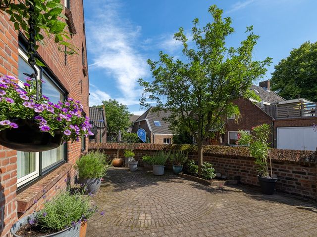 Dorpstraat 1, 's-Hertogenbosch