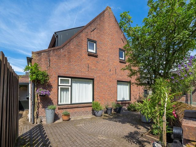 Dorpstraat 1, 's-Hertogenbosch