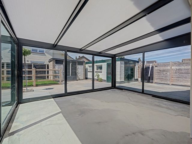 Pastoor Gribnaustraat 6, Giesbeek