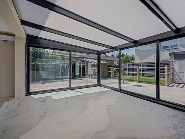 Pastoor Gribnaustraat 6, Giesbeek