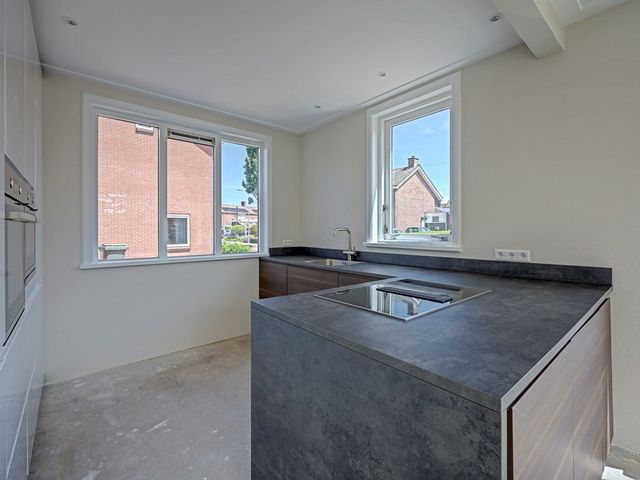 Pastoor Gribnaustraat 6, Giesbeek