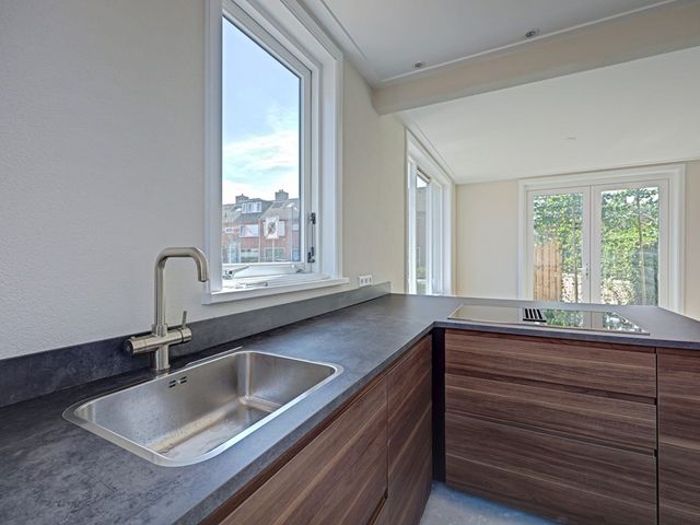 Pastoor Gribnaustraat 6, Giesbeek