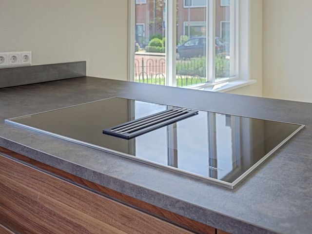 Pastoor Gribnaustraat 6, Giesbeek