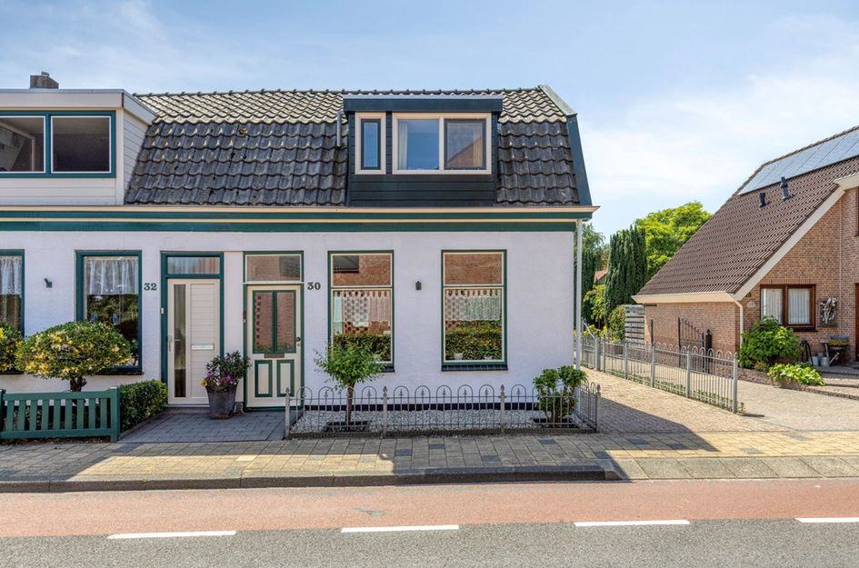 Hoofdstraat 30