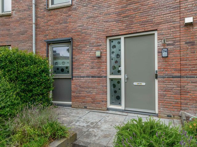 Gerrit Kögelerstraat 74, Zwijndrecht