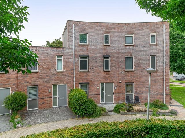 Gerrit Kögelerstraat 74, Zwijndrecht