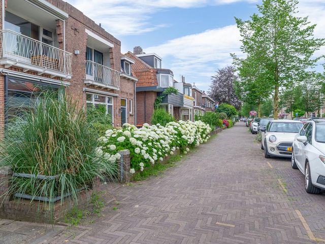 Burg de Bruïnelaan 114, Zwijndrecht