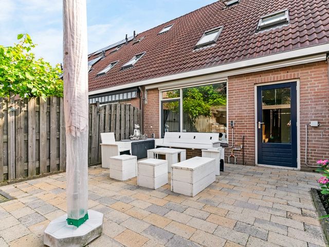 Asterstraat 28, Leerdam
