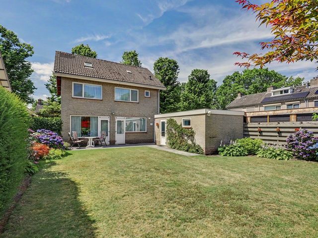 Iepenlaan 1, Udenhout