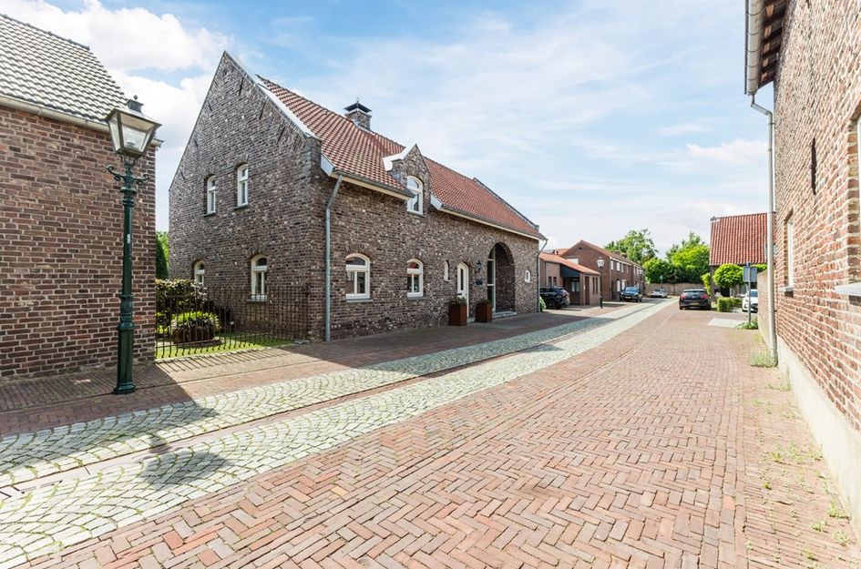 Singelstraat West 1