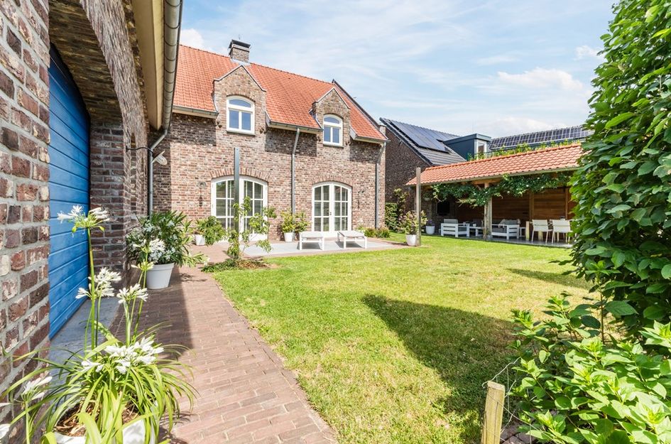 Singelstraat West 1