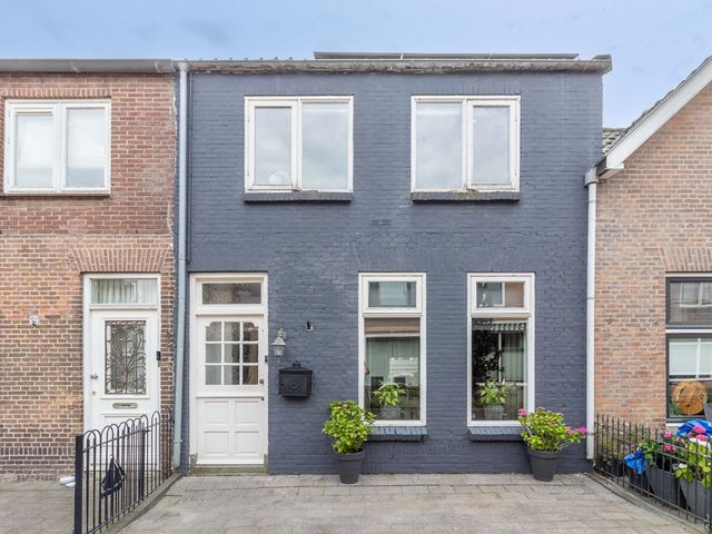 Nieuwe Schans 90, Bunschoten-Spakenburg
